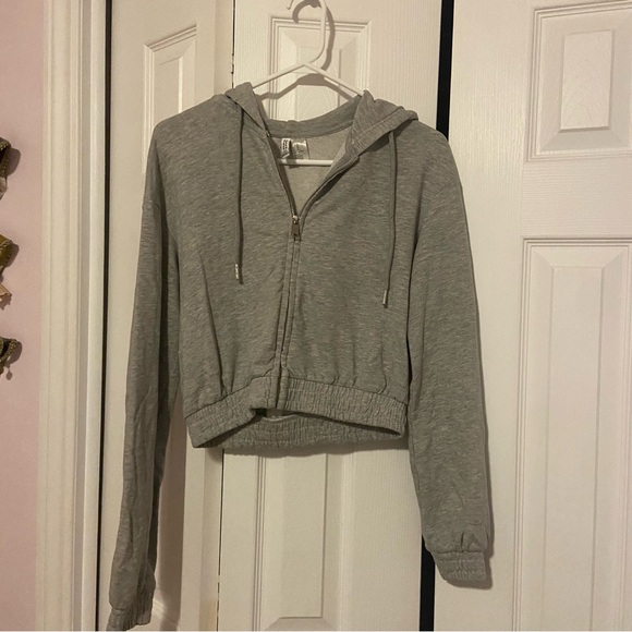 H&M Grey Cropped Hoodie - Picture 2 of 3